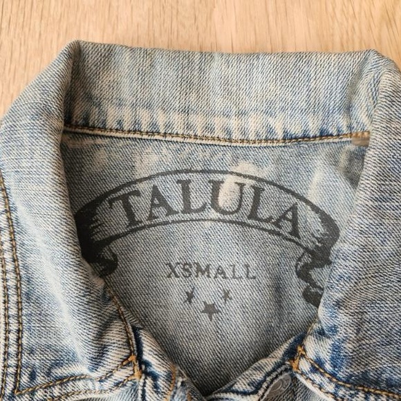 Aritzia Talula Jean jacket XS - Picture 4 of 6